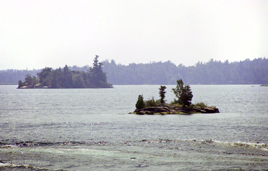 20010818038sc_St_lawrence_River