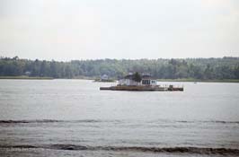 20010818032sc_St_Lawrence_River