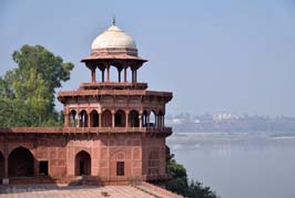 20181022119sc_Agra_Taj_Mahal