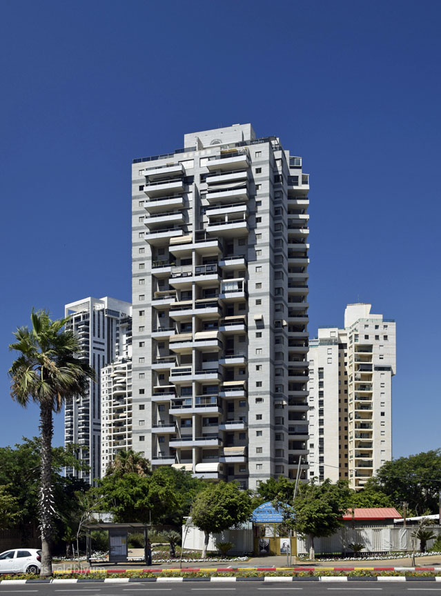 20240711233sc_Bat_Yam