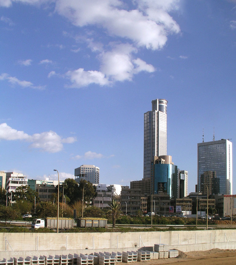 20050203235sc_train_from_haifa