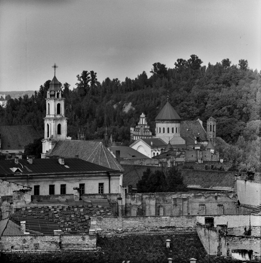 19771101127sc_Vilnius_view_from_St_Kazimir