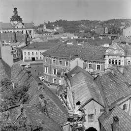 19771101110sc_Vilnius_Old_Town