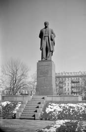 19660715003sc_Kiev_Shevchenko_monument