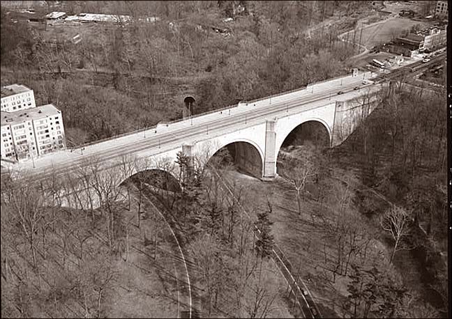 Calvert Street Bridge_01