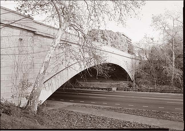 Pennsylvania Avenue Bridge_01