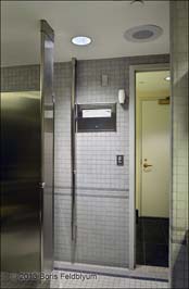 20130220702sc_1275_PA_7th_floor_bathroom