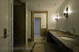 20140120502sc_1275_PA_5th_floor_bathroom