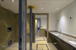 20140520302sc_1275_PA_3rd_floor_bathroom