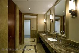 20140620502sc_1275_PA_5th_floor_bathroom