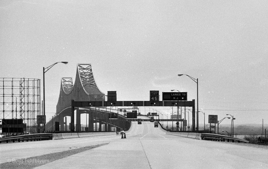 19810415018sc_DE_memorial_bridge